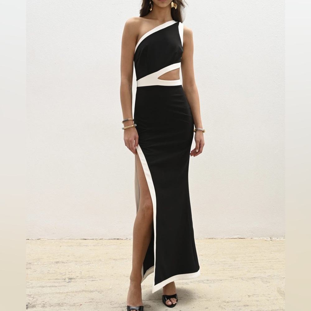 Here Comes The Sun One-Shoulder Black and White Cutout Evening Gown-NWOT